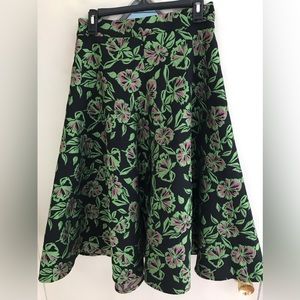 Two pocket swing skirt